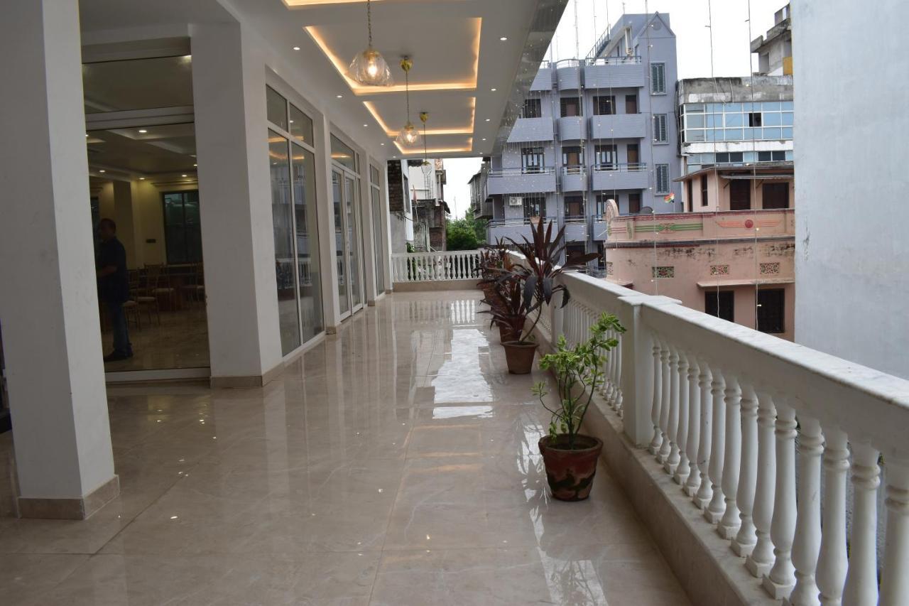 The White Lotus Hotel Gaya Eksteriør billede