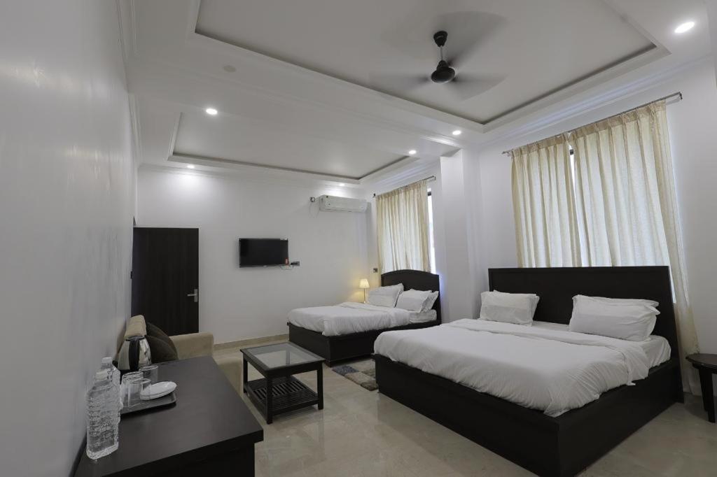 The White Lotus Hotel Gaya Eksteriør billede